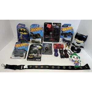 Batman Collector Merchandise Lot‎ Mixed Products Hotwheels Landyard Figurines